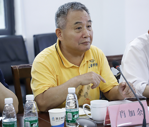 國(guó)防科技大學(xué)肖加余教授.JPG 國(guó)防科技大學(xué)肖加余教授.JPG